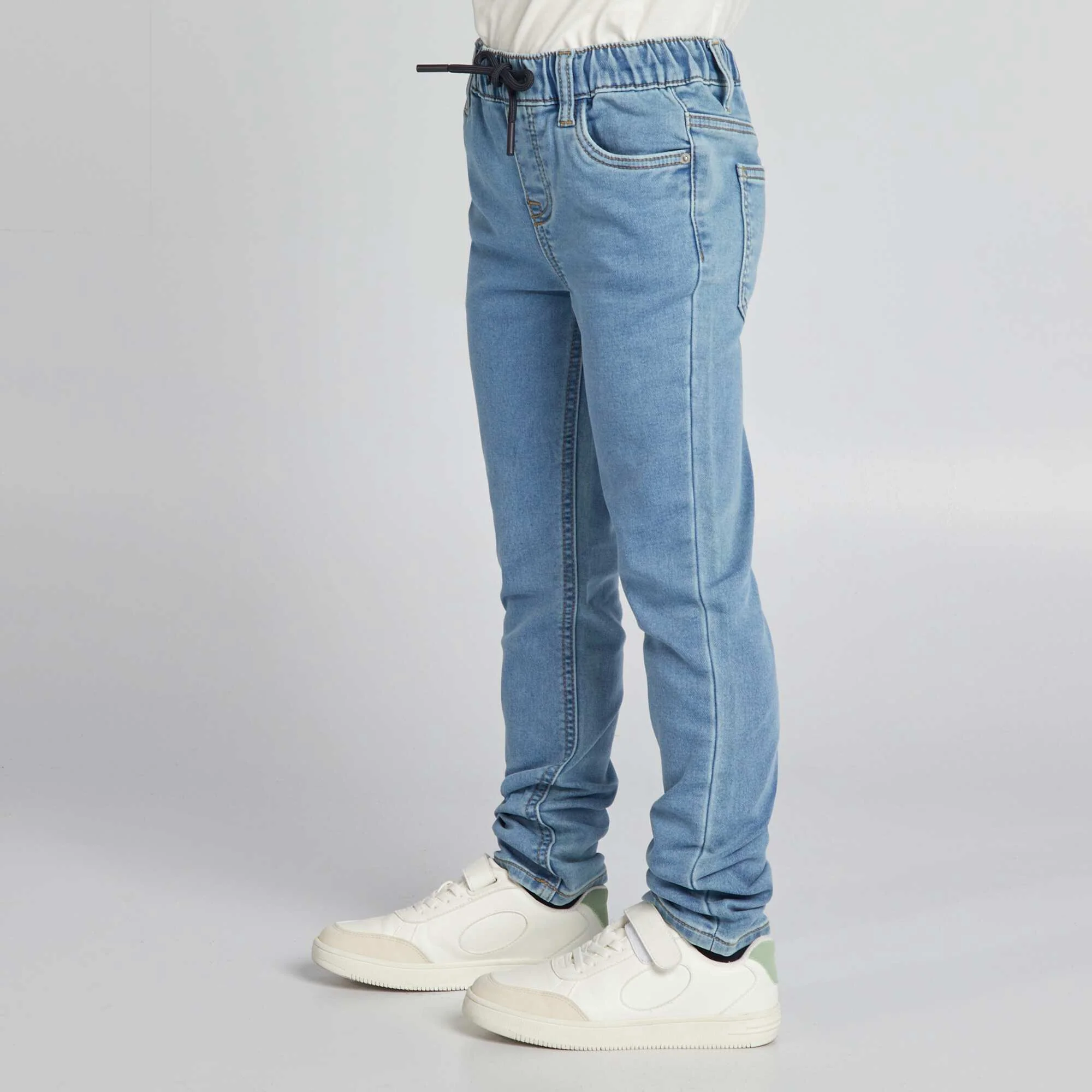 Jeans with elasticated waist and drawstring ties BLUE - Image 4