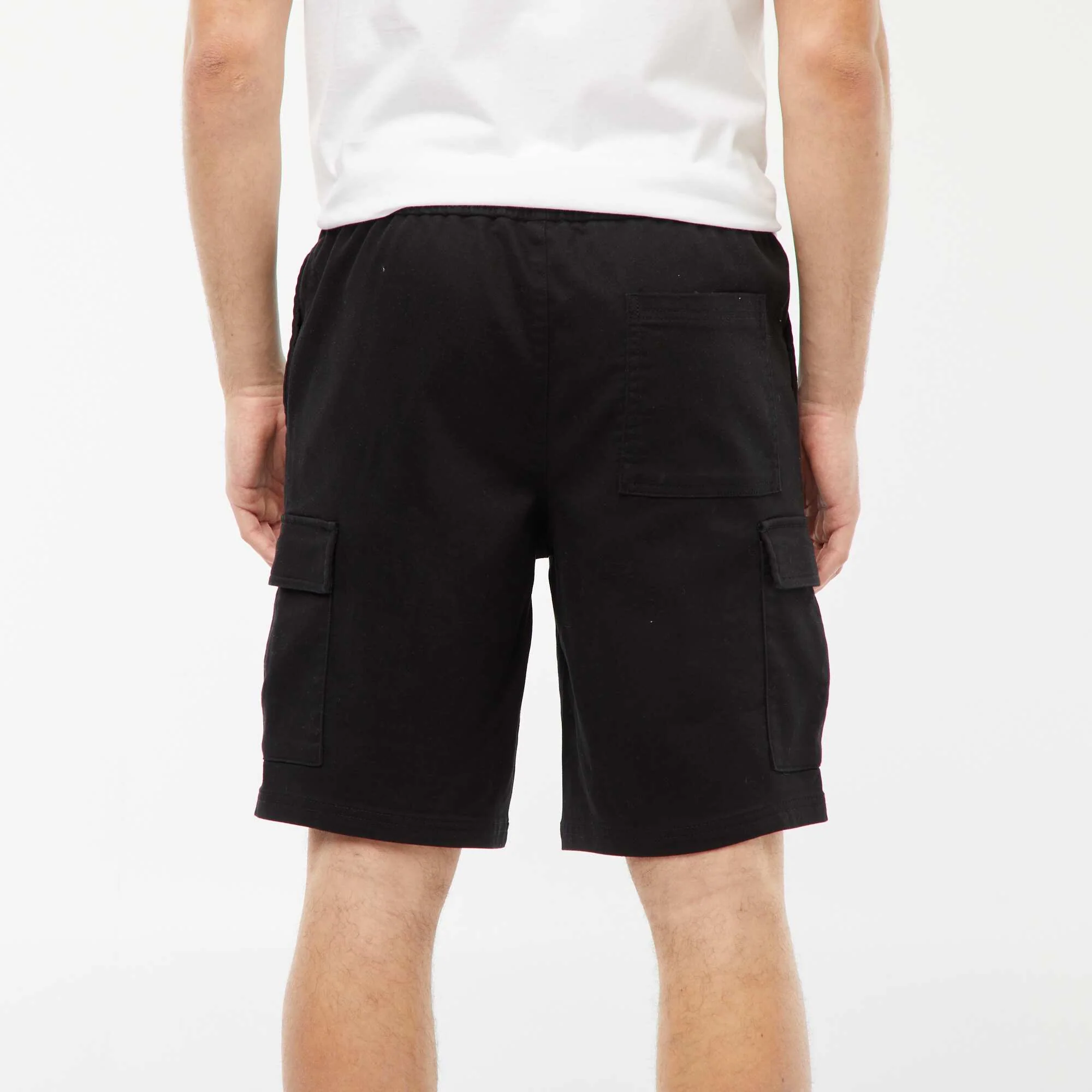 Straight-leg Bermuda shorts with flap pockets BLACK - Image 5