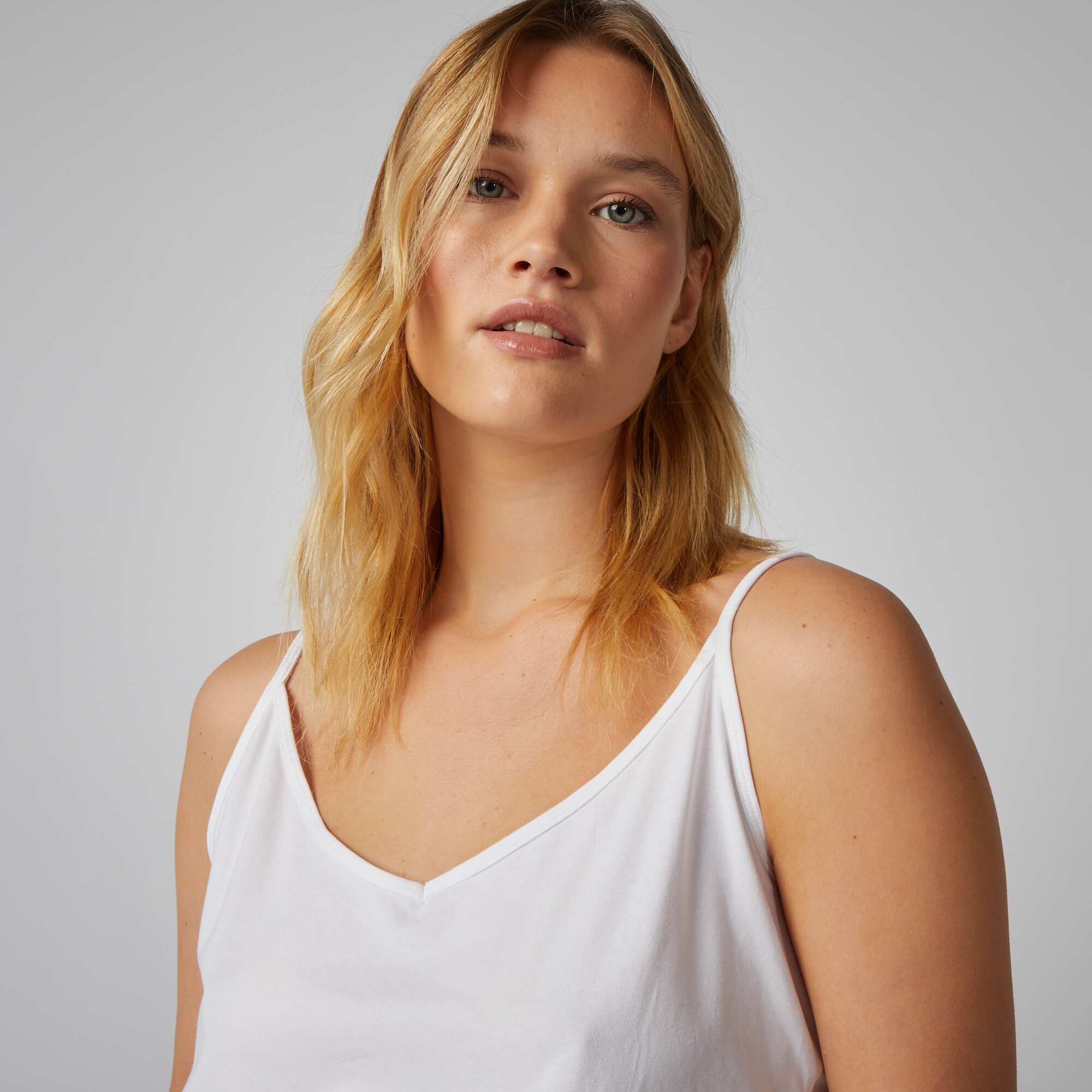 Vest top with spaghetti straps white - Image 5